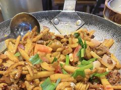 -富正毅三下锅·湘西韵味(天门山索道店)