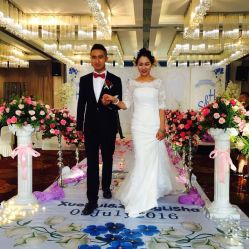 点击看大图 -贺贺新娘造型婚纱店