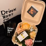 最近的浪漫时刻来自于外卖鸡尾酒🥃