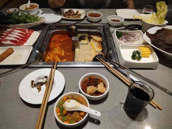 海底捞火锅(德思勤四季汇店)