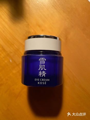 之前去日本买过雪肌精的护肤品,实话说,个人感觉使用感
