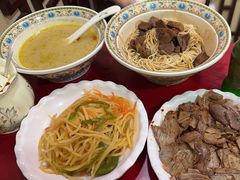 -金杨拉面王小吃面馆·牛三宝面·红烧牛肉粉
