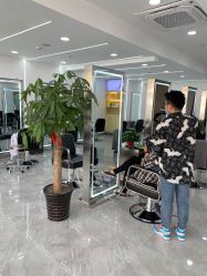 -Coo Hair salon