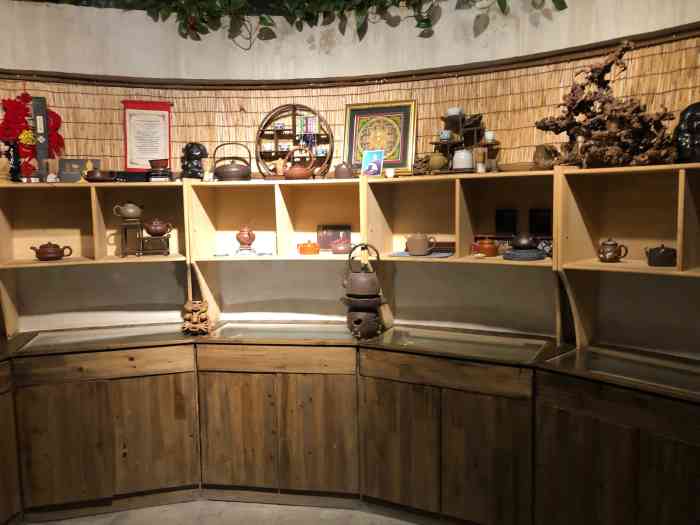 素心茶房(曲江旗舰店)-"在一家素心茶坊团建 临走店员问我要不要.