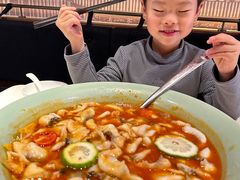 -巷子宽·酸菜鱼(迪士尼小镇店)
