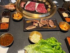 -铭牛烧肉·和牛海鲜自助(高新月牙湖店)