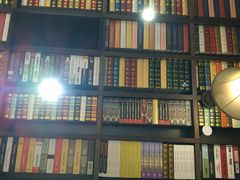 -钟书阁(松江泰晤士小镇店)