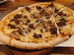 烤牛肉披萨-I HOLIC艾豪丽披萨(KKone店)