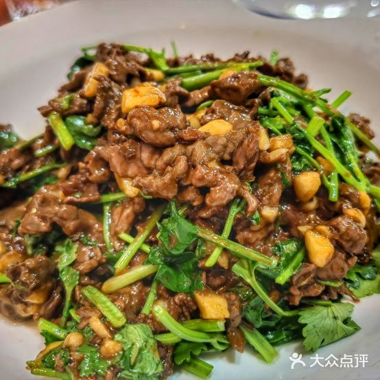 新食尚原味家菜馆(三角花园星城东座店)