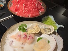 -鲜入唯煮·港式海鲜牛肉火锅(金宝街店)
