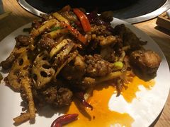 -三人行骨头王火锅(长寿店)