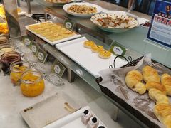 -珠海拱北口岸希尔顿欢朋酒店