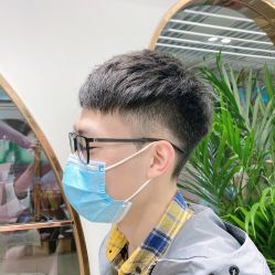 -BULB STUDIO 巴柏明星发型工作室