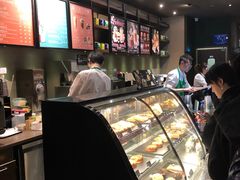 -星巴克臻选(南京金茂览秀城店)