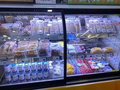 面包甜点陈列柜-一鸣真鲜奶吧(益乐路店)