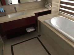 -兴芮温泉度假区