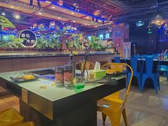 -嗨内嗨外自助火锅餐厅体验馆
