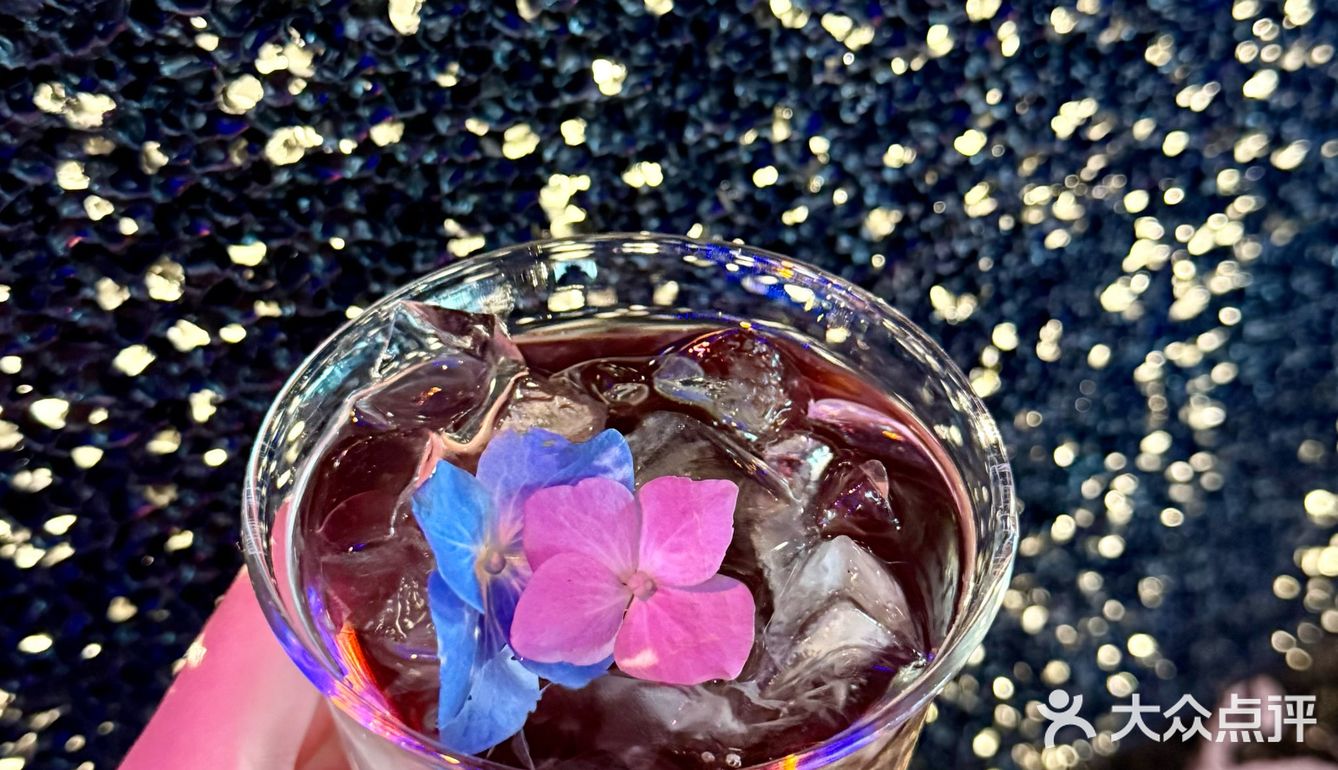 天津新开的日咖夜酒！！氛围感绝了