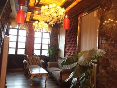 -半岛公馆(淞兴西路店)