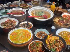 -川流不息·地道川菜·小龙虾(松东路店)