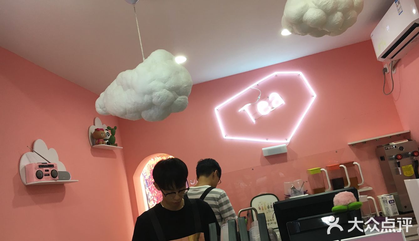 今天突然想起来了。值得推荐的是店内装修