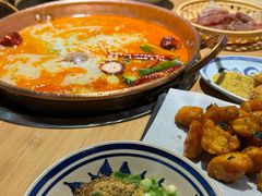 -洱火云南酸菜牛肉火锅(石景山当代商城店)