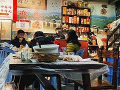 大堂-官塘锋记鱼生·生腌·砂锅粥(牌坊街店)