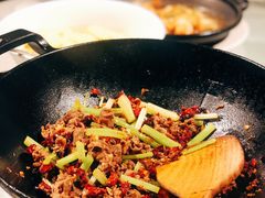 小炒黄牛肉-麓湘小镇(开福万达广场店)