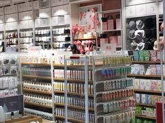 -名创优品(广东省广州琶洲保利广场店)