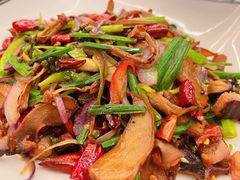-去吃小龙虾·江湖菜·烧烤(南滨路店)