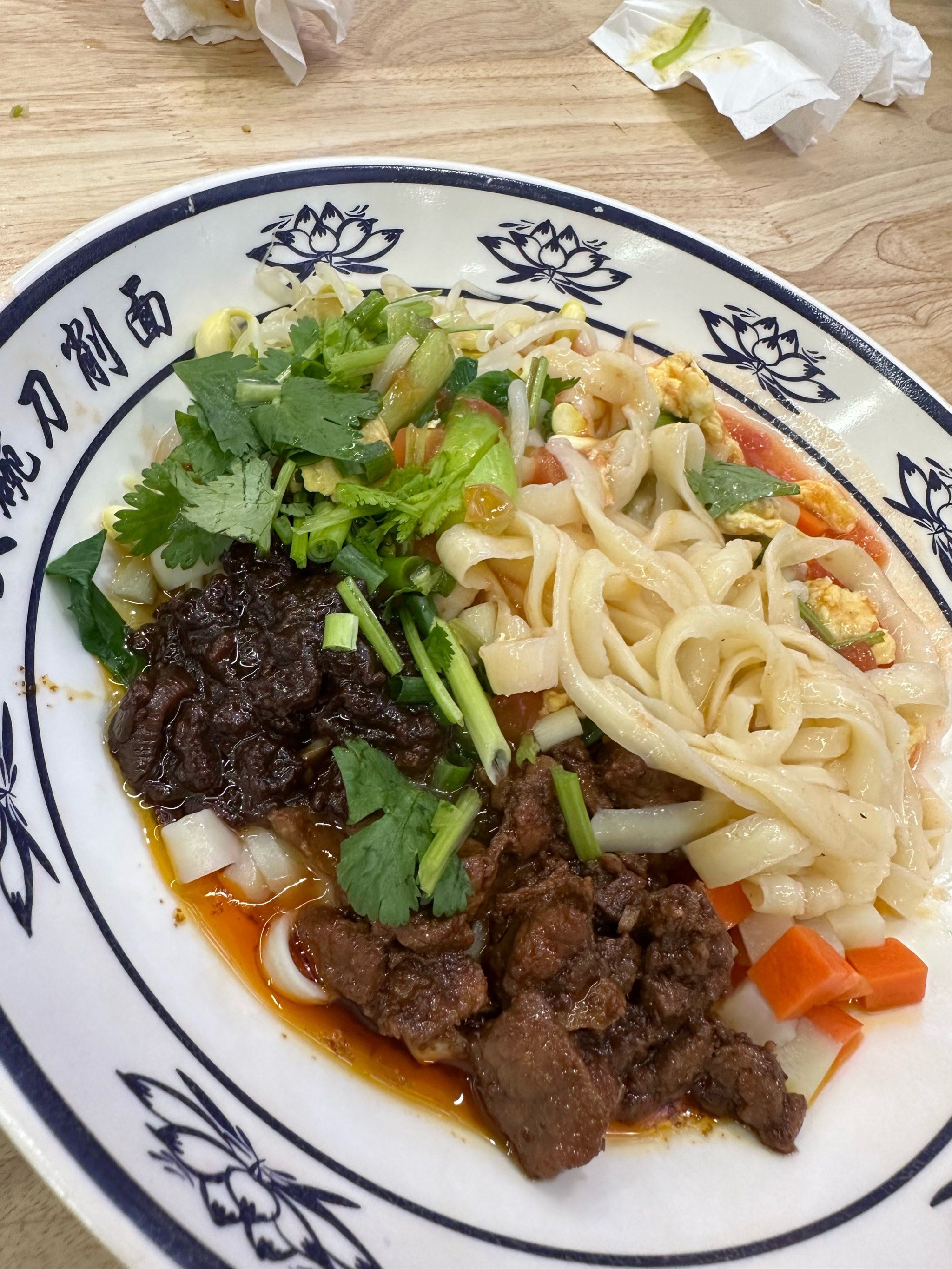 久违的大碗刀削面