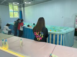 -海豚湾婴儿游泳(塘沽店)