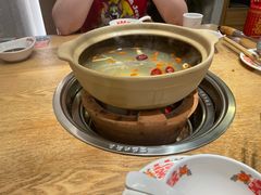 -邹开喜·炭炉鸡煲·海鲜火锅(虹口足球场店)