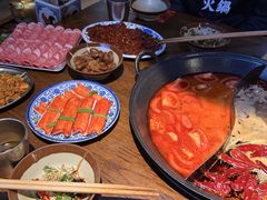 -萍姐火锅·公路夜市(武汉首店)