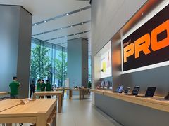 -Apple零售店(华贸购物中心店)