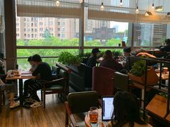 -西西弗书店&矢量咖啡(凯德晶萃广场店)