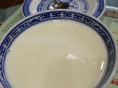 -赵记传承特色牛奶甜品(泉城广场店)