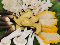 菌菇拼盘-钢管厂五区小郡肝串串香火锅(梅川路店)