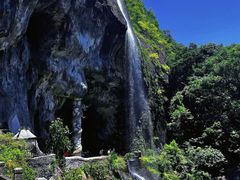 -龙瀑仙洞