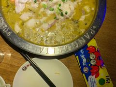 酸菜黑鱼煲-胖哥俩肉蟹煲(湖滨银泰in77店)