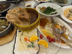 -沪华海鲜大酒楼(南汇店)