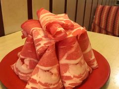 羊肉片-洞庭洲·防空洞火锅·烧烤·铜锅涮肉(新百广场店)
