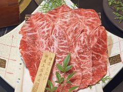 -山川小町·极番烧肉(新地假日广场店)