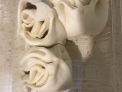 -白玉兰食品甜凤店(合生汇店)