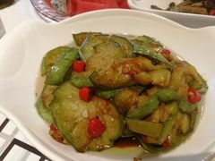 -丹江口渔村·湘味厨房(桃园店)