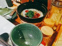 广式腊味煲仔饭-狐狸爱上椰子鸡(滨江星光大道店)