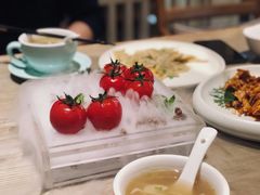 番茄脆菇沙拉-小大董·烤鸭(凤凰汇店)