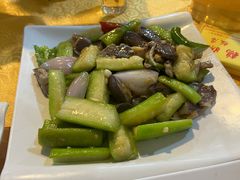 丝瓜炒鹅杂-烧鹅妹饭店