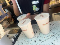 柠檬奶-猫的魔法密林(衣裳街店)