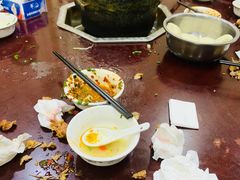 -绿色墨脱石锅城